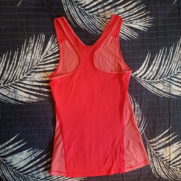 Nike Pro Top - Picture 2 of 3